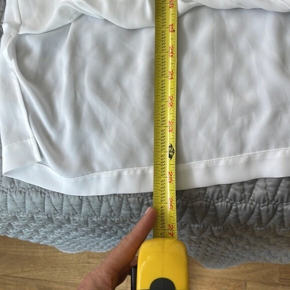 BCBGMAXAZRIA
Sayge Sleeveless Faux-Wrap Blouse, White Size Small - Picture 8 of 9